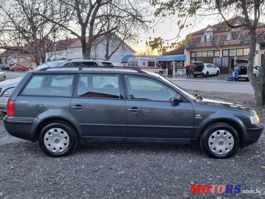 2000' Volkswagen Passat Variant photo #3