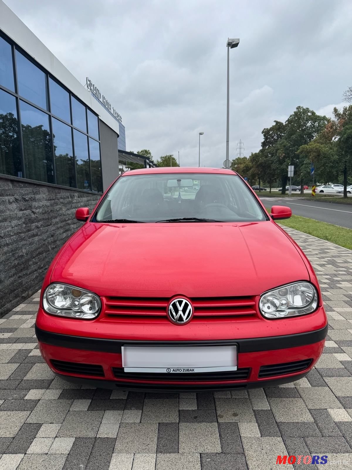 2002' Volkswagen Golf IV 1,4 photo #6