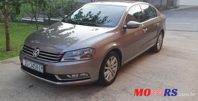 2011' Volkswagen Passat 2,0 Tdi Bmt photo #1