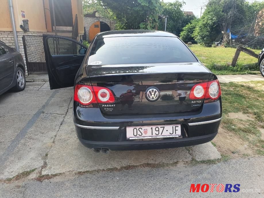 2008' Volkswagen Passat 2,0 Tdi photo #3