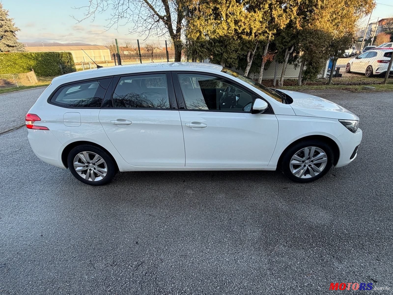2021' Peugeot 308 Sw photo #5