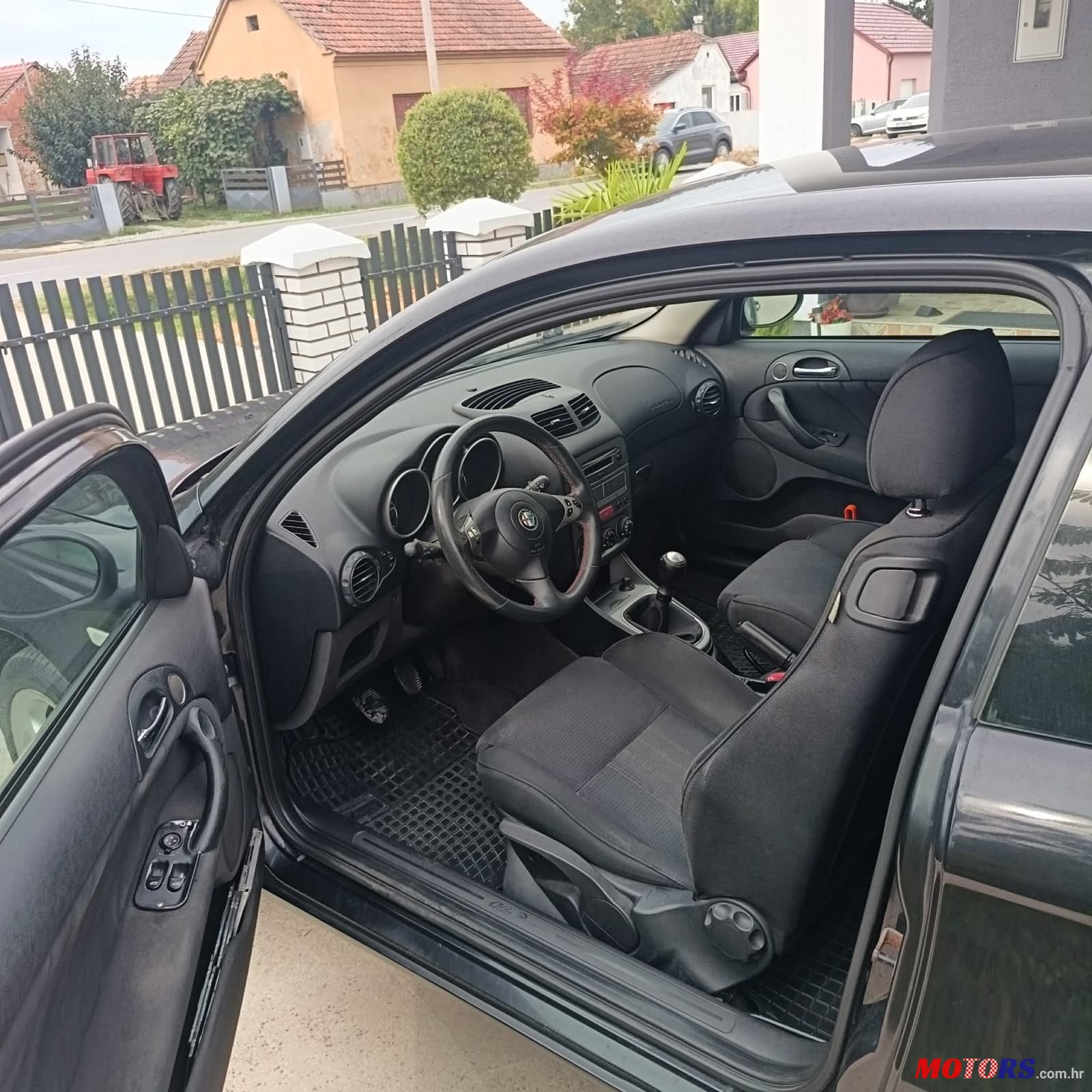 2007' Alfa Romeo 147 1,9 Jtd 120 photo #6