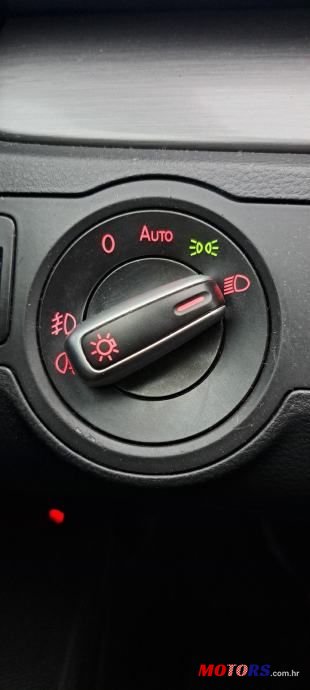 2012' Volkswagen Passat 2,0 Tdi Bmt photo #2