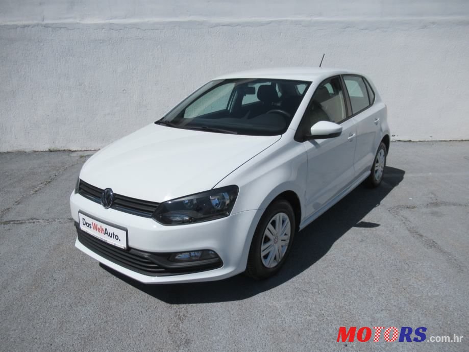 2017' Volkswagen Polo photo #1