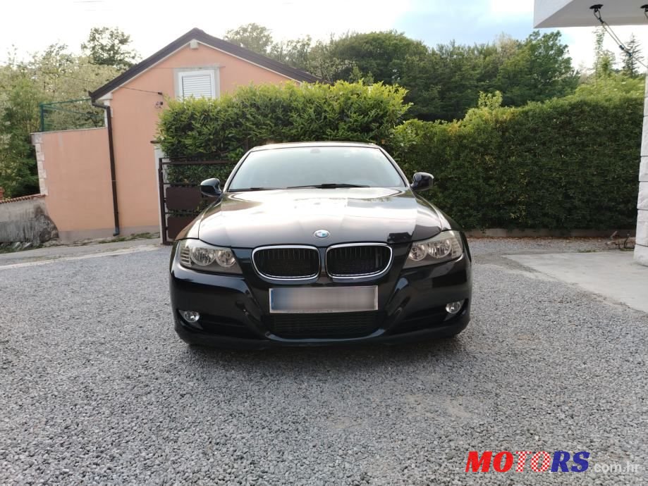 2010' BMW Serija 3 Touring 320D photo #4
