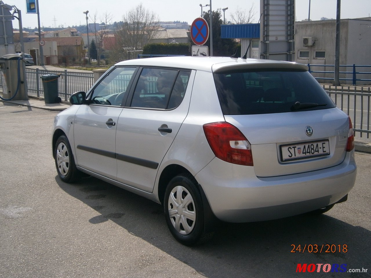 2011' Skoda Fabia photo #2