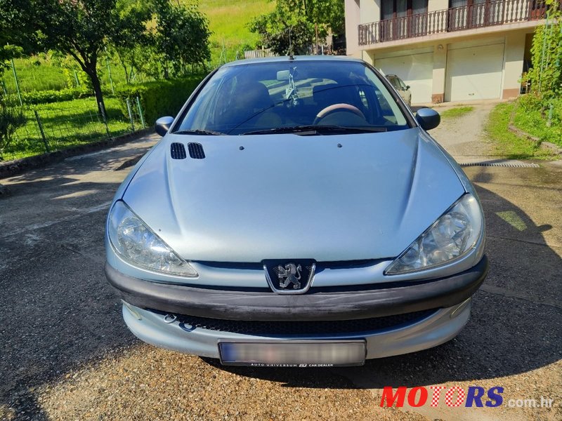 2004' Peugeot 206 206 1,4 Hdi photo #1