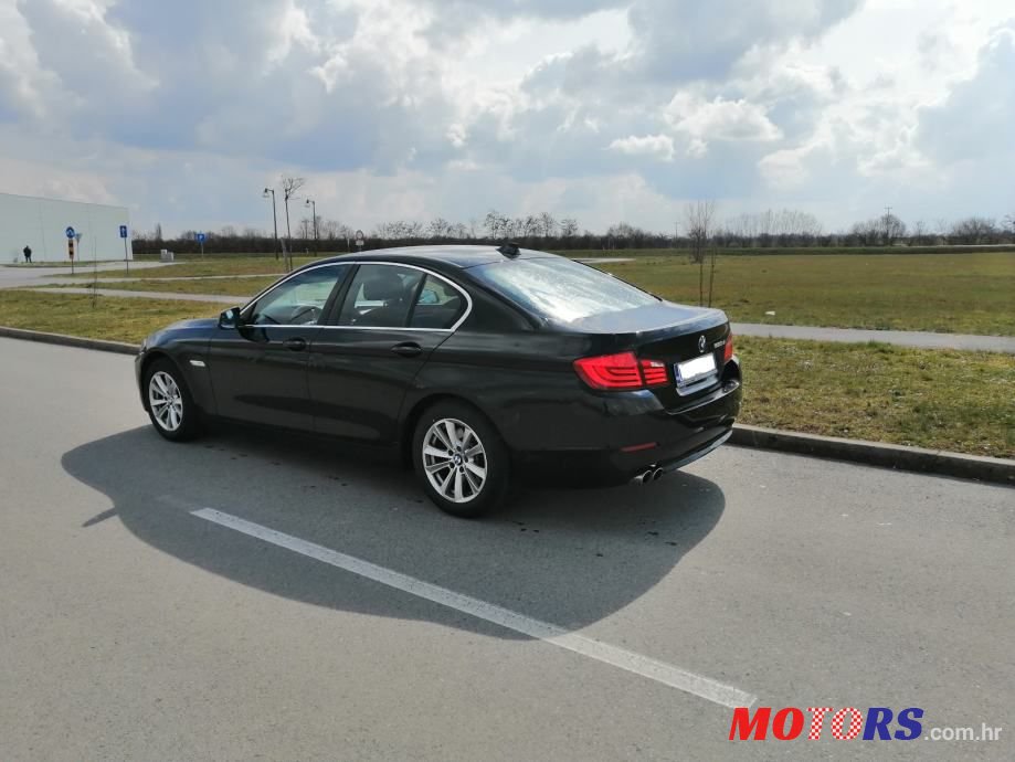 2012' BMW Serija 5 520D photo #2