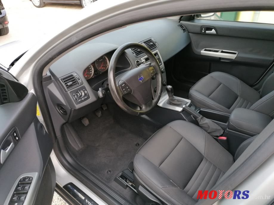 2009' Renault Clio 1,2 16V photo #5