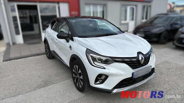 2023' Renault Captur Tce photo #1