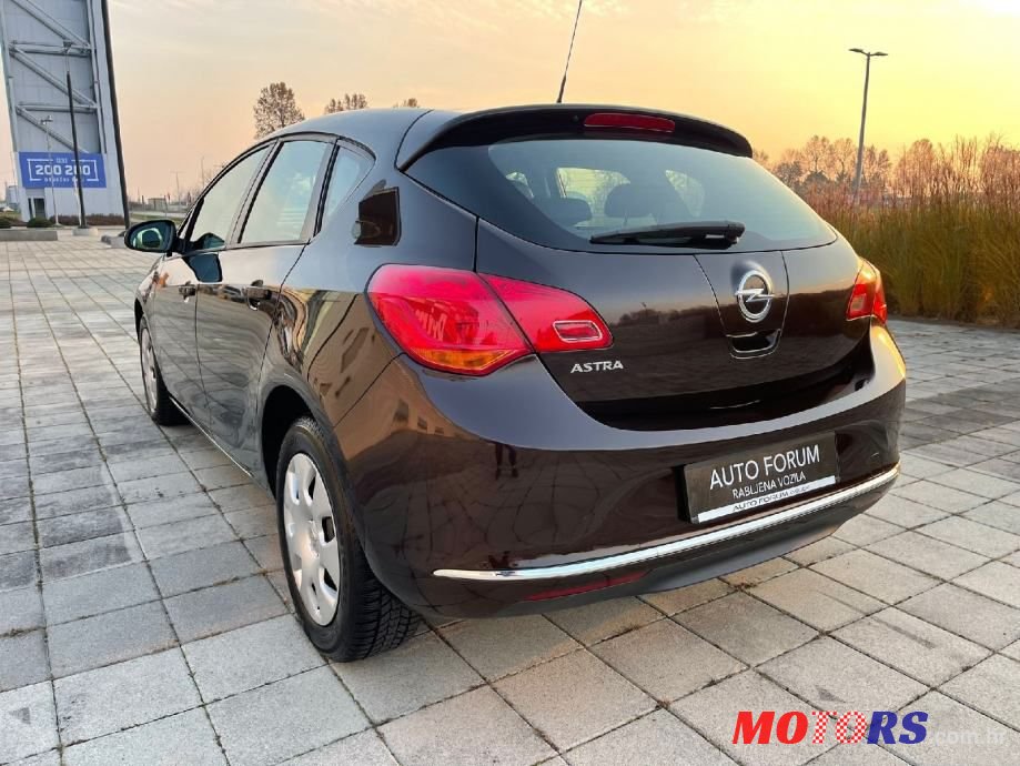 2014' Opel Astra 1.4 photo #6