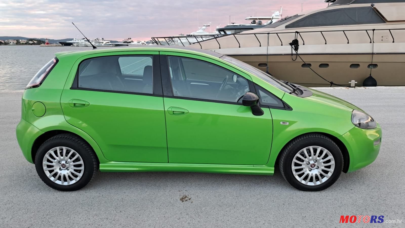 2012' Fiat Punto 0,9 Turbo photo #3