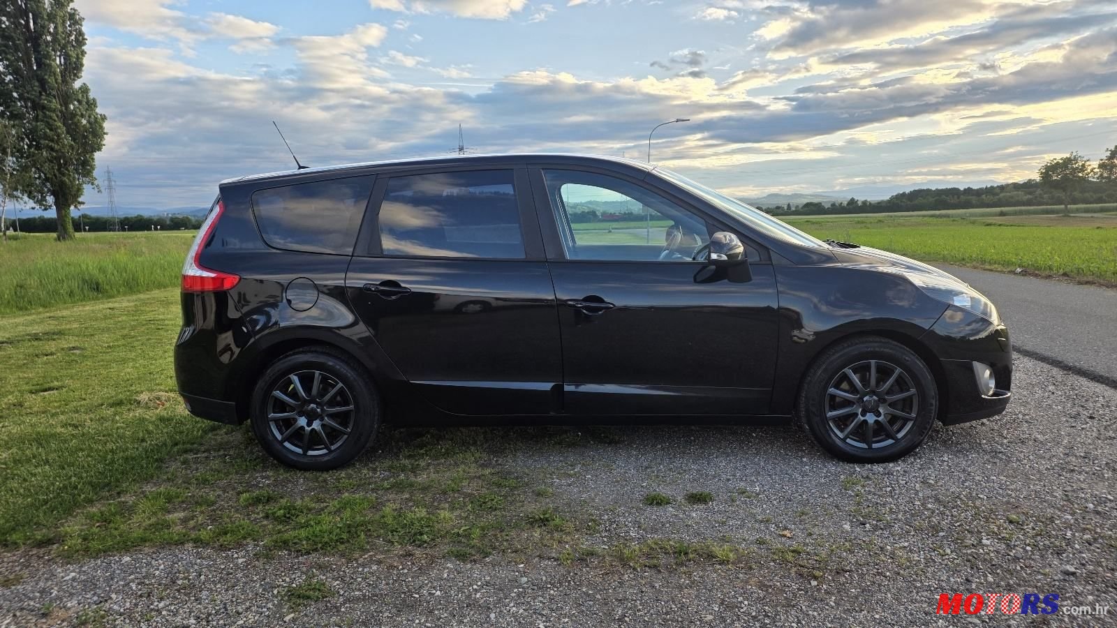 2011' Renault Grand Scenic 1,9 Dci photo #2