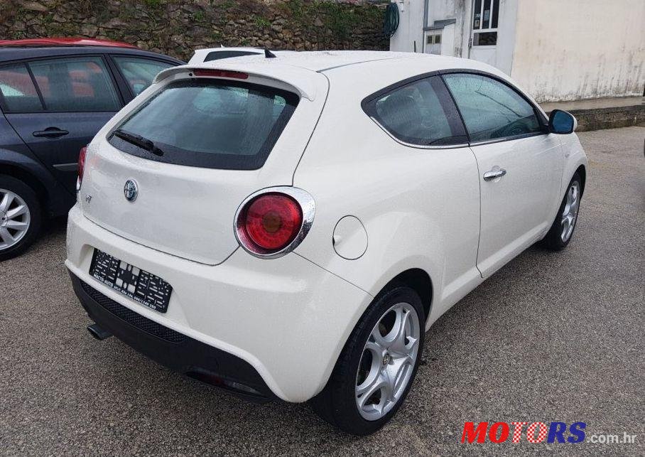2009' Alfa Romeo MiTo 1,3 Jtdm photo #2