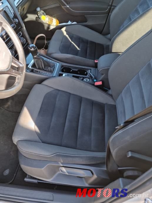 2014' Volkswagen Golf 7 Variant photo #4