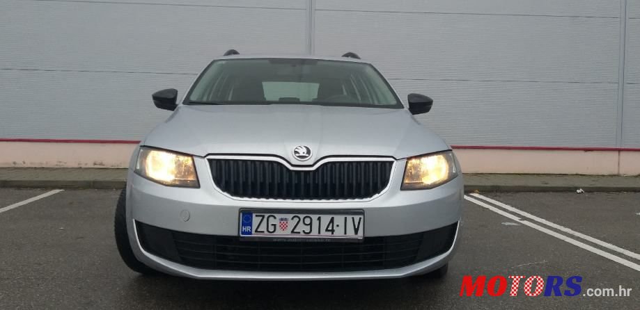 2013' Skoda Octavia Combi photo #3