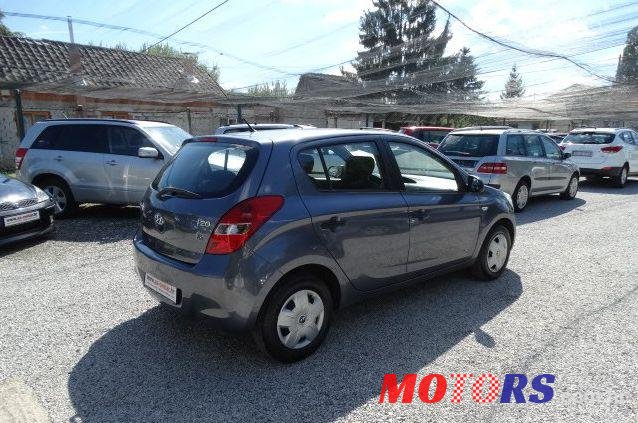 2009' Hyundai i20 1,2 photo #1