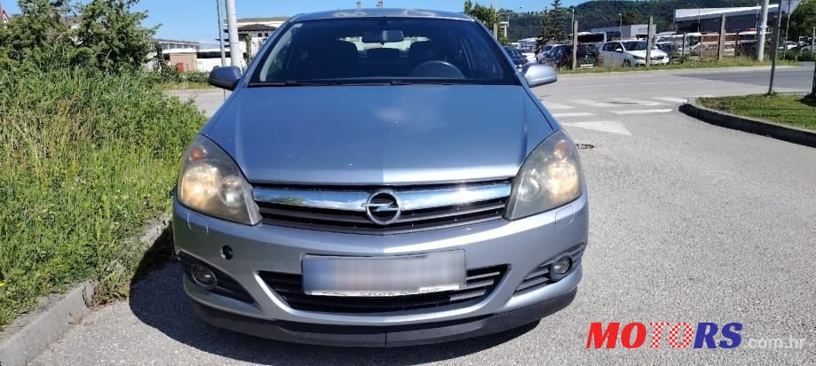 2006' Opel Astra 1,7 Cdti photo #2