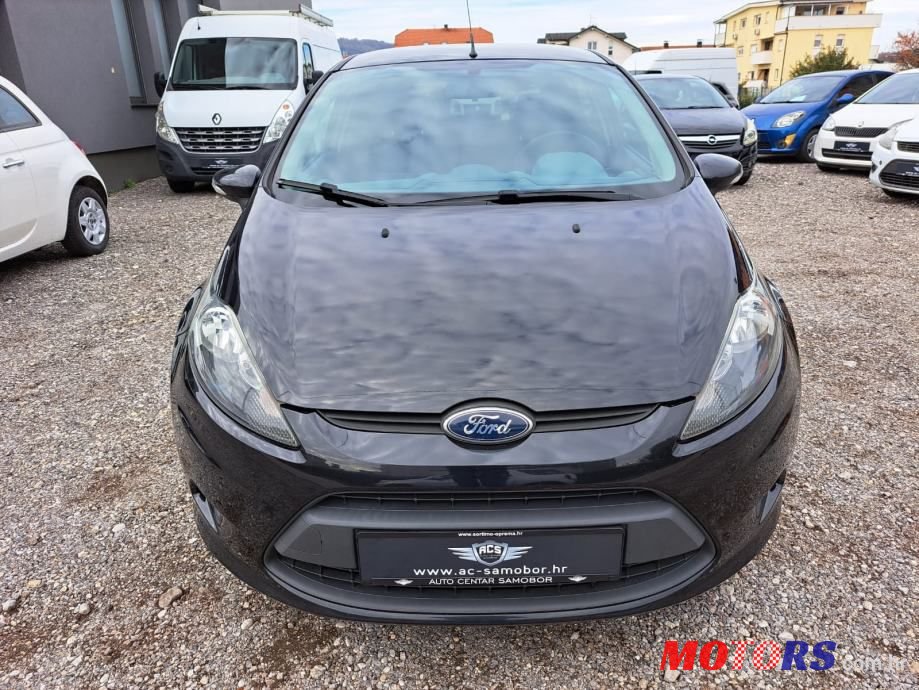 2010' Ford Fiesta 1,6 photo #2