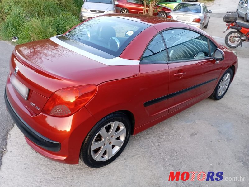 2007' Peugeot 207 Cc Sport photo #6