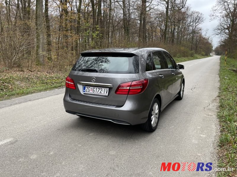 2015' Mercedes-Benz B-Klasa 180 Cdi photo #6