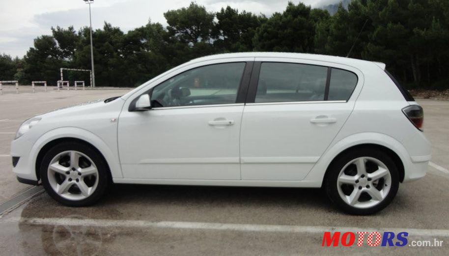 2009' Opel Astra 1,7 Cdti photo #3