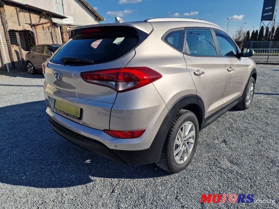 2016' Hyundai Tucson 1.7 Crdi photo #5
