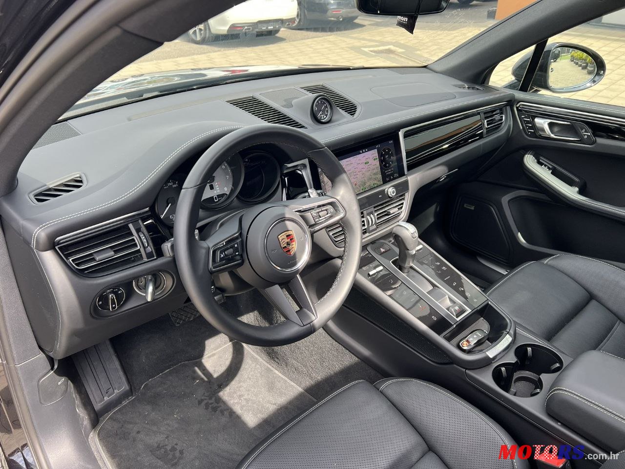 2018' Porsche Macan S 3.0 FSI Bi-Turbo 4x4 photo #5