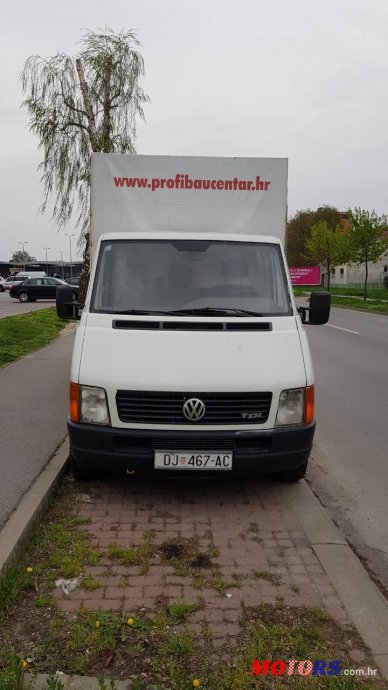 2001' Volkswagen LT 35 photo #1