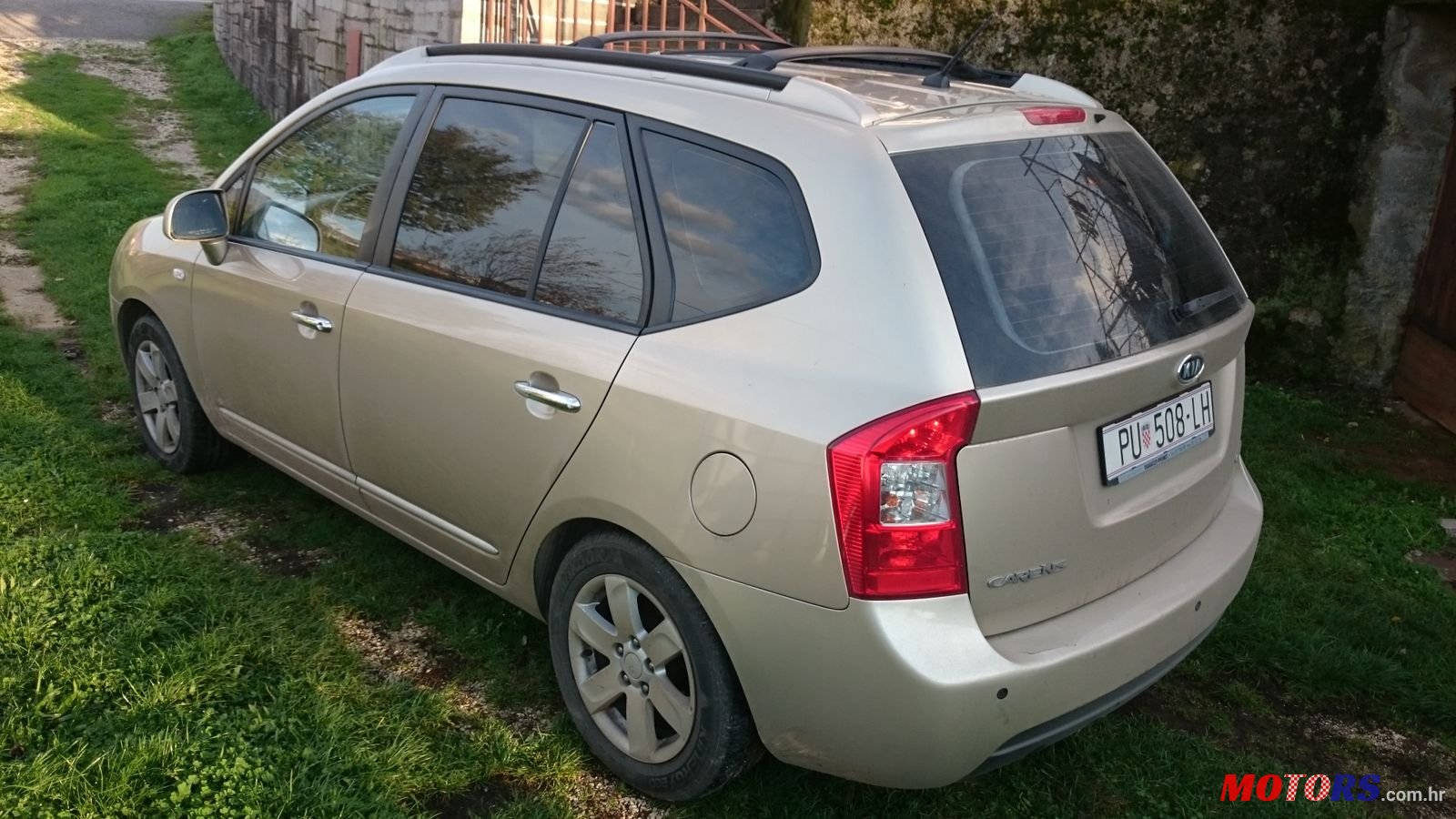 2007' Kia Carens photo #4