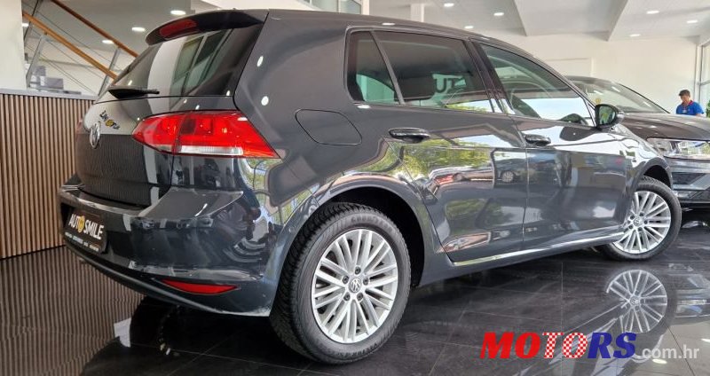 2015' Volkswagen Golf 7 1,6 Tdi photo #3