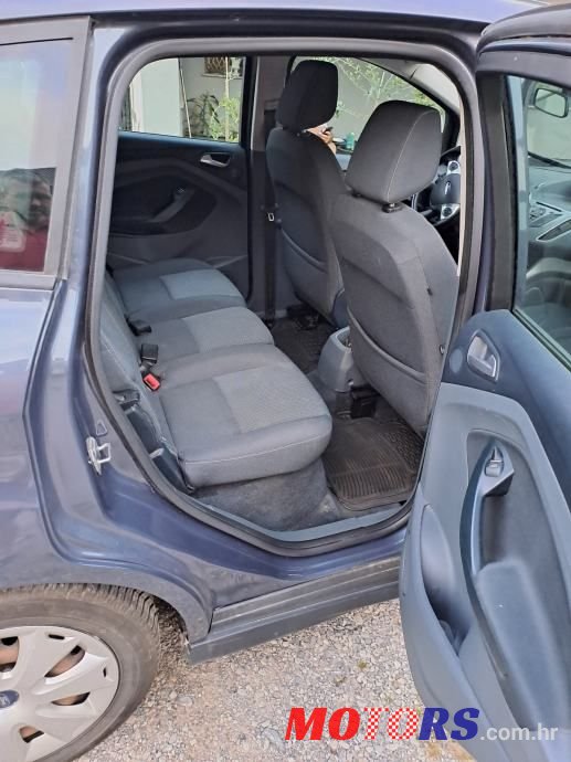 2012' Ford C-MAX Monovolumen photo #6