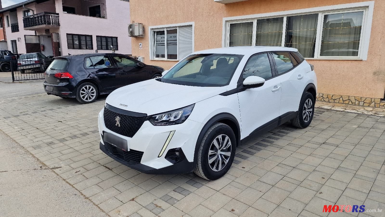 2020' Peugeot 2008 1,5 Bluehdi photo #2