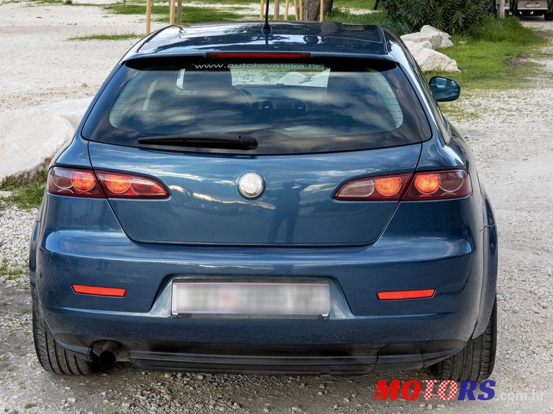 2008' Alfa Romeo 159 Sw photo #6