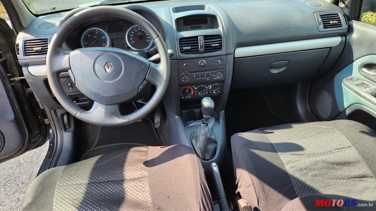 2005' Renault Clio 1,5 Dci photo #6