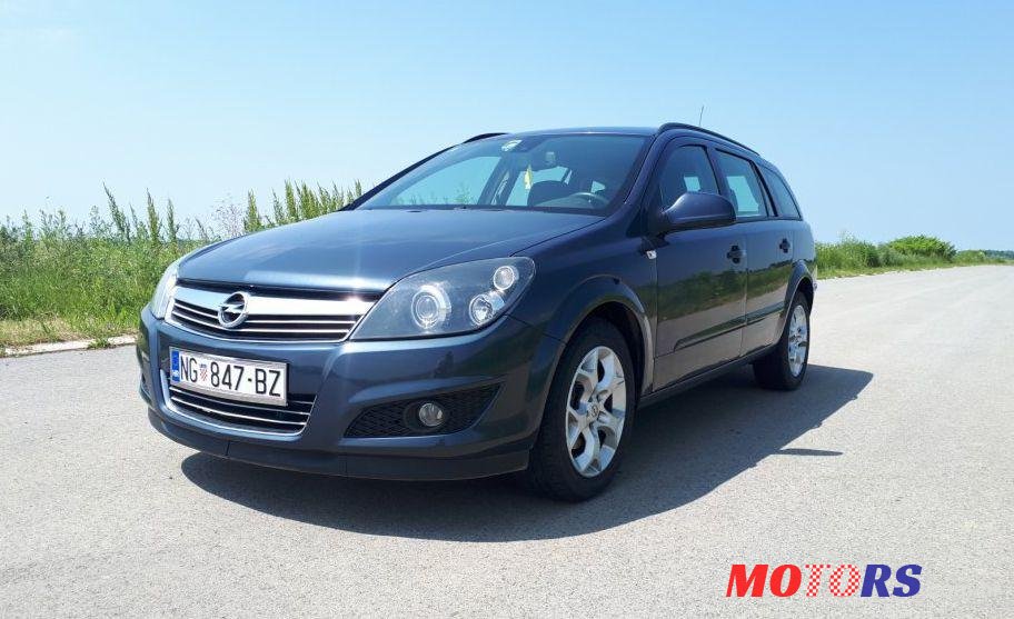 2009' Opel Astra Karavan photo #2