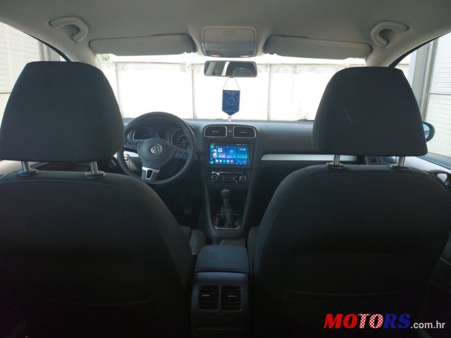 2009' Volkswagen Golf 6 2,0 Tdi photo #5