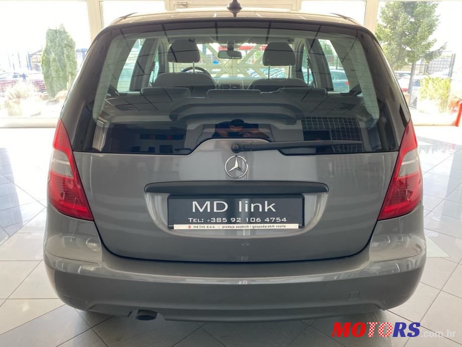 2011' Mercedes-Benz A-Klasa photo #3