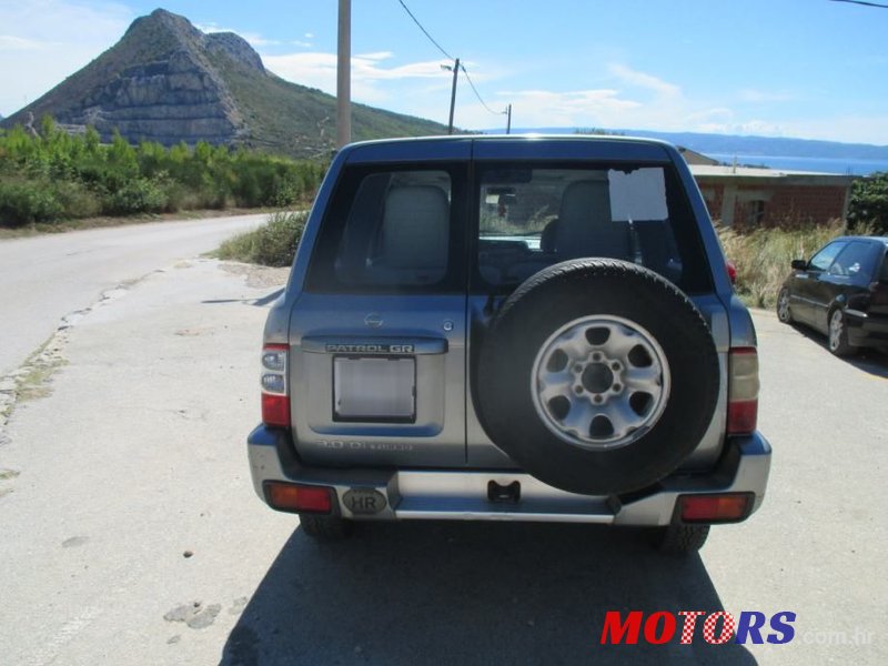 2003' Nissan Patrol 3,0 Di photo #6