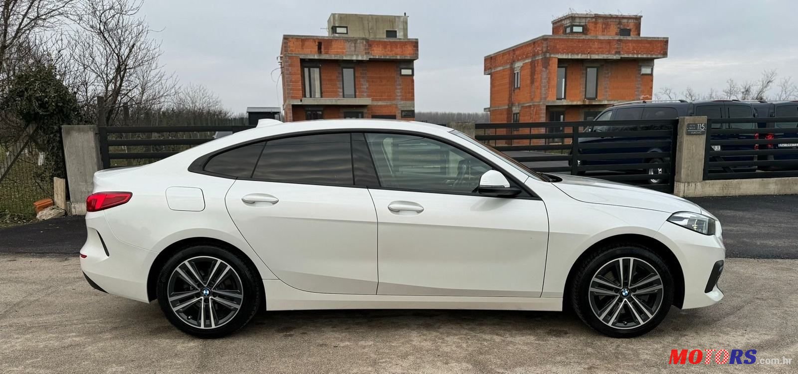 2021' BMW Serija 2 216D photo #5