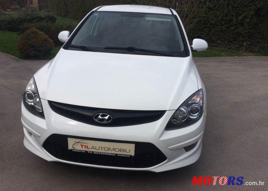 2011' Hyundai I30 1,6 Crdi photo #1