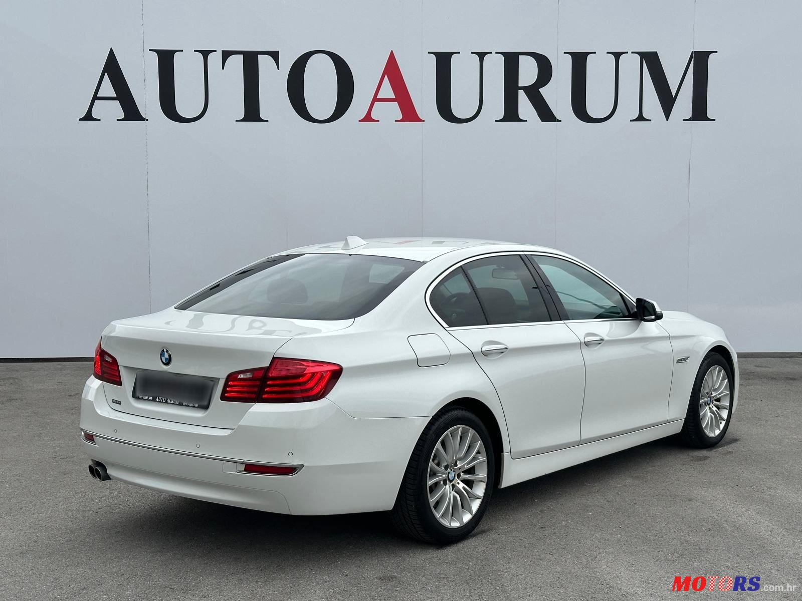 2014' BMW Serija 5 518D photo #5