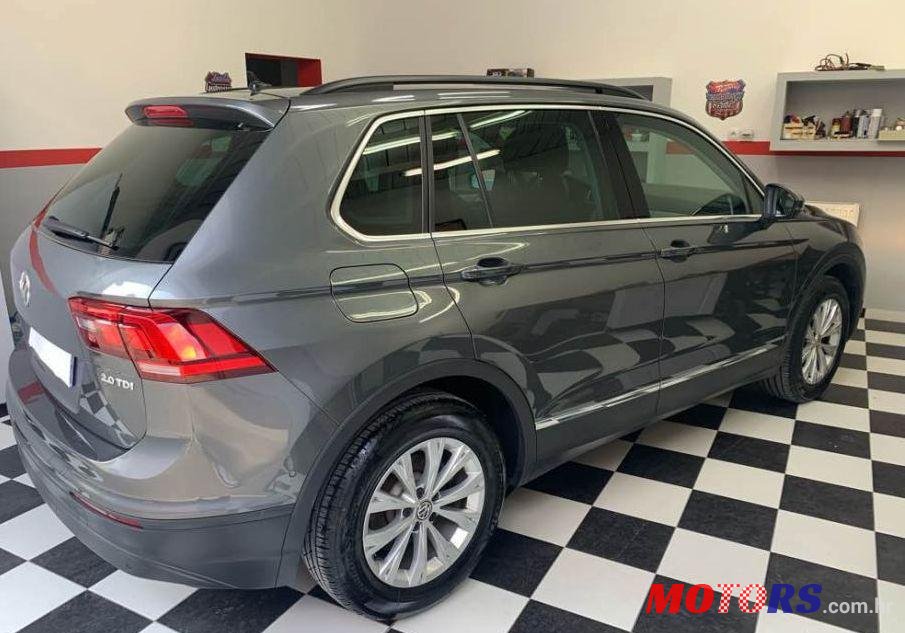 2016' Volkswagen Tiguan 2,0 Tdi photo #1