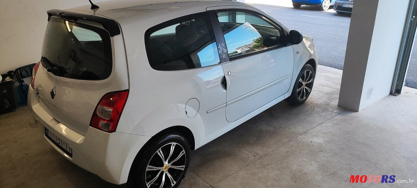2009' Renault Twingo 1,5 Dci photo #1