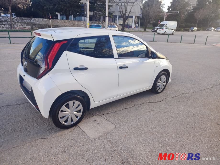 2019' Toyota Aygo 1,0 photo #4