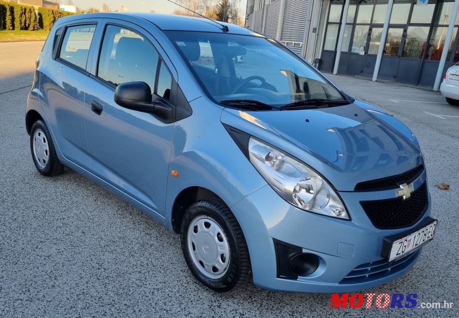 2011' Chevrolet Spark photo #4