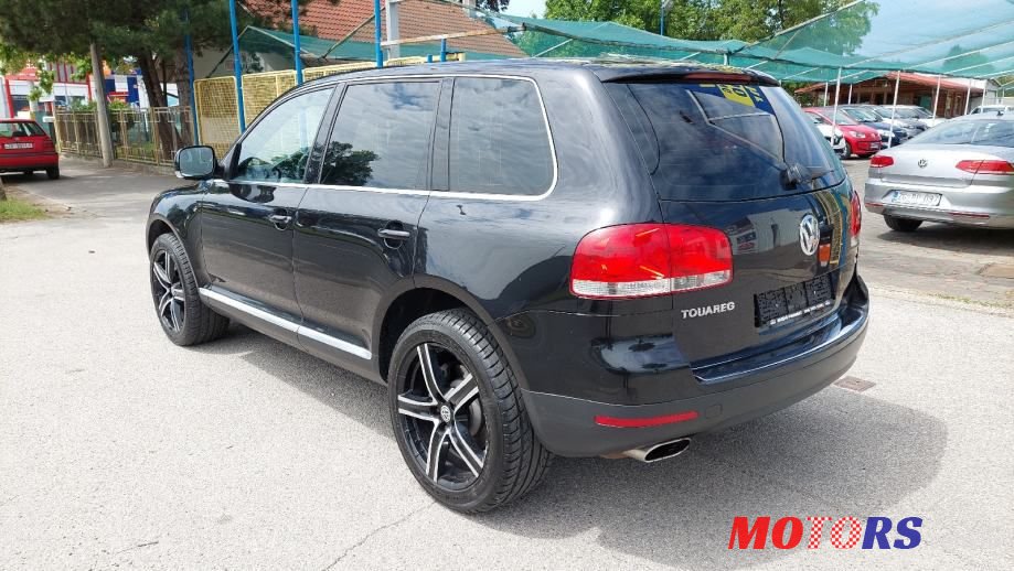 2006' Volkswagen Touareg photo #5