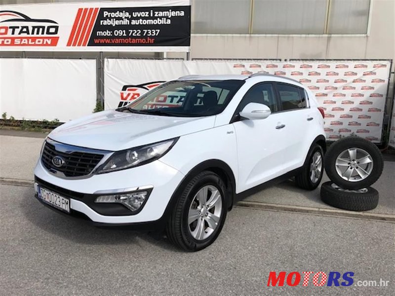 2011' Kia Sportage 2.0 Crdi photo #2