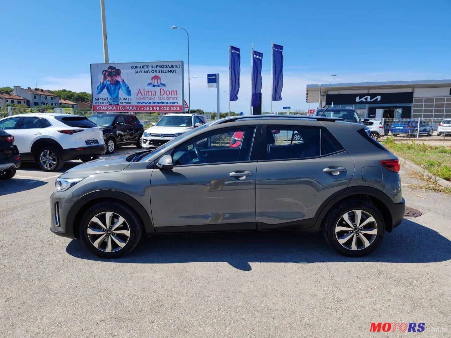 2022' Kia Stonic 1.0 T-Gdi Dct photo #3