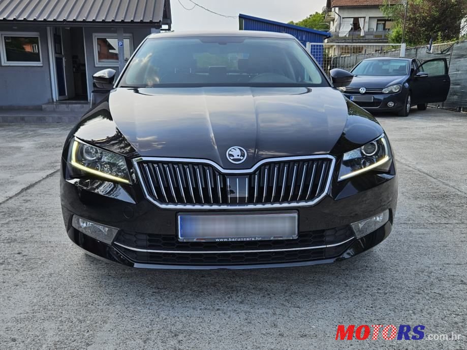 2018' Skoda Superb photo #5